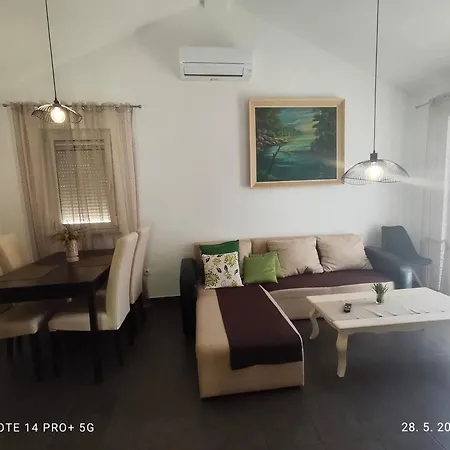Apartment Medulin Guest house 3*